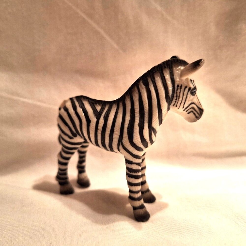 Schleich 3" Zebra Foal 1998 Baby Figure Zoo Wildlife Vintage 90s - Picture 2 of 8